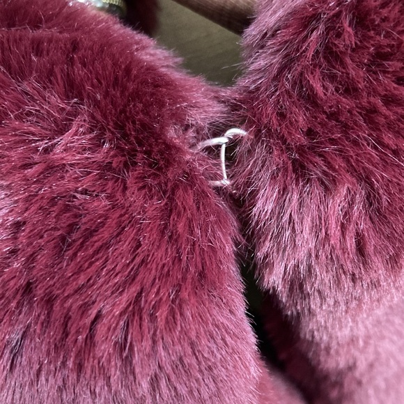 Express Faux Fur Jacket in Burgundy/ Oxblood Color - Picture 4 of 7